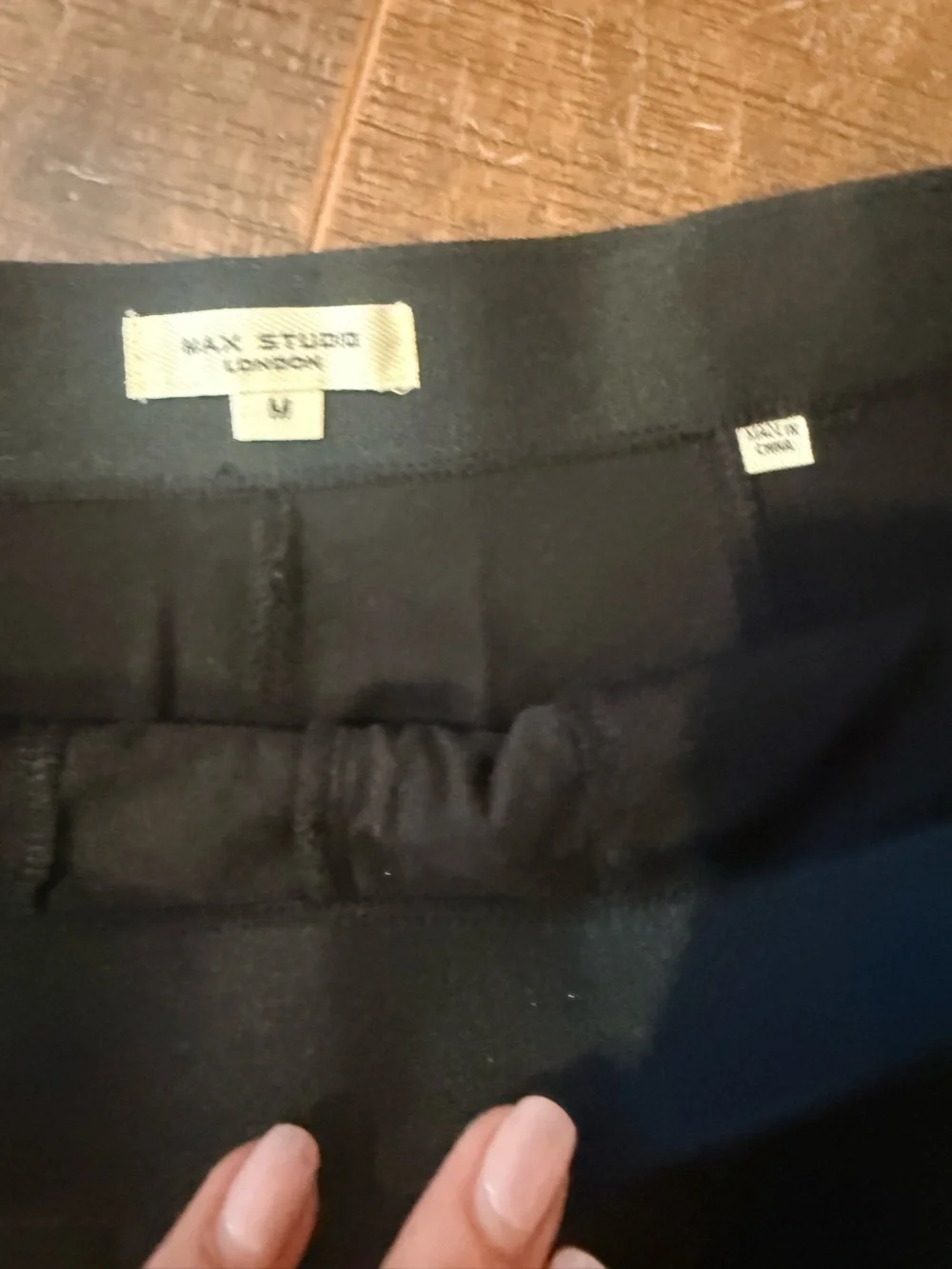 Wide-Leg Black Women's Pants - Sleek Everyday Style max studio size L - Picture 2 of 4